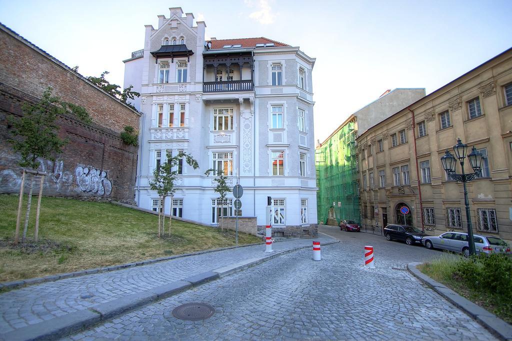 Bishop Apartments Brno Dış mekan fotoğraf